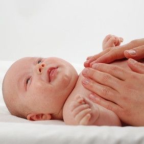 Puheen näkeminen auttaa vauvaa puheäänien oppimisessa