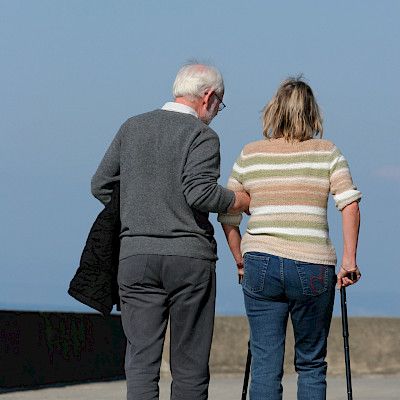 Iäkkäille sattuu entistä enemmän lonkkamurtumia
