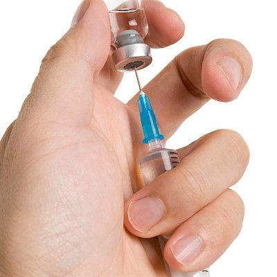 Arviolta puolet suomalaisista otti  A(H1N1)-rokotuksen