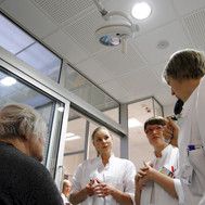 Kokonaisvaltainen ihmiskuva kaventuu lääkäriopiskelijoilla