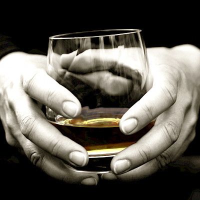 Humalat ja krapulat ennakoivat alkoholisairauksia