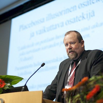 Huijari nukkuu makeasti