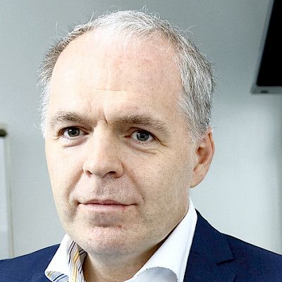 Syövästä parantunut potilas lisää kliinikon kokemusta