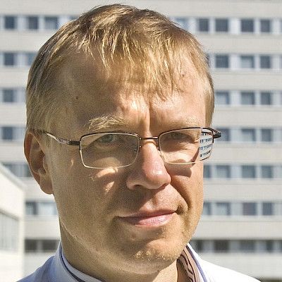 Kainuun uusi sairaala kaataa raja-aitoja