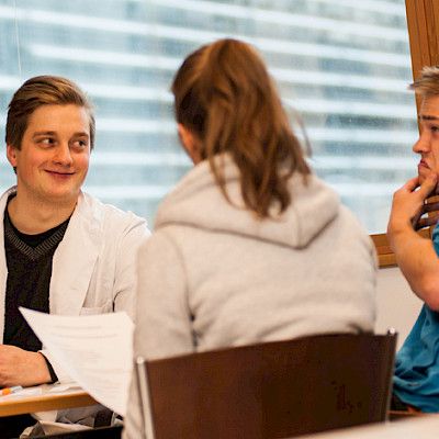 Vuorovaikutusta oppii  harjoittelemalla