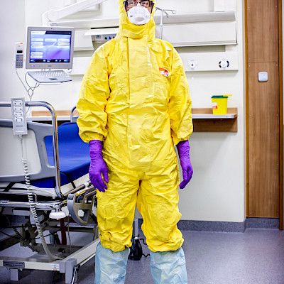 Ebola-ohjeet lääkäreitä varten hajallaan