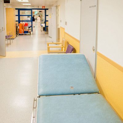 Sairauslomat maksavat  enemmän kuin hoito
